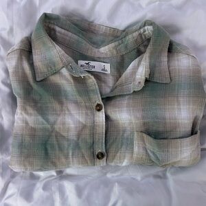 Hollister Olive Green and Beige Plaid Button Up Flannel Shirt
